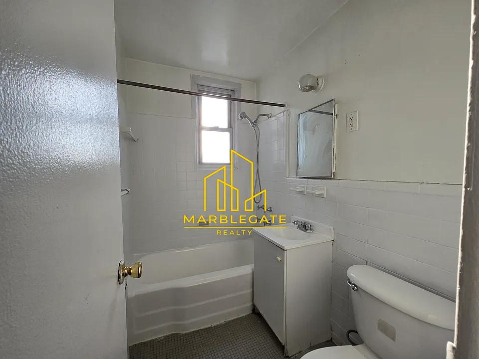 103 Chancellor Ave #A544