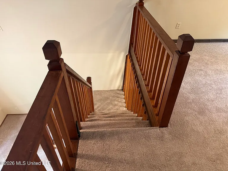 9907 Cedarcliff Dr — Photo 9