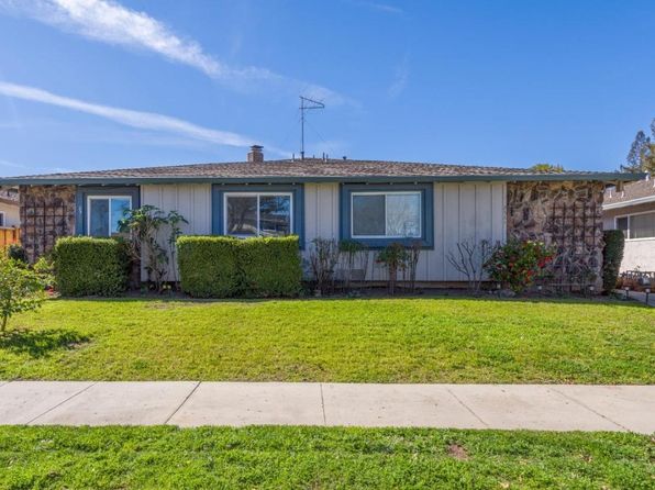 2561 Skylark Dr