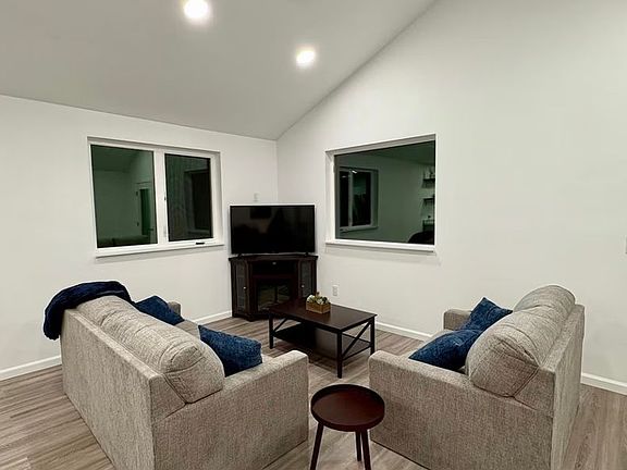 5th image of 1983 Blackburn Way