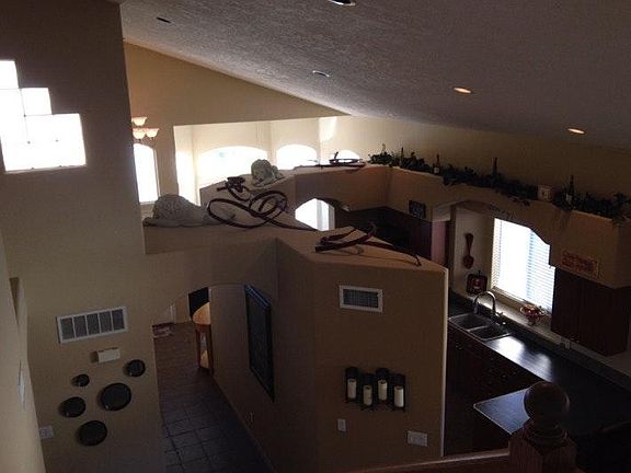 4th image of 6430 Monahiti Pl NE