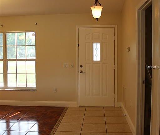 3rd image of 1164 Stillwater Ave