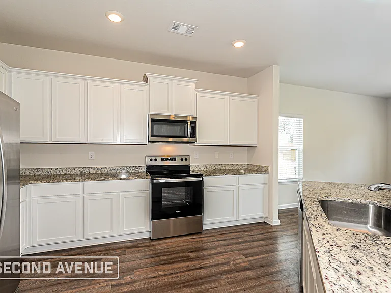 714 Woody Dr — Photo 7