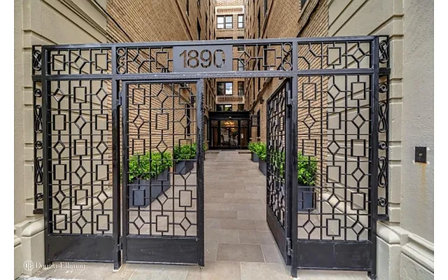 Sold by Douglas Elliman | media 10