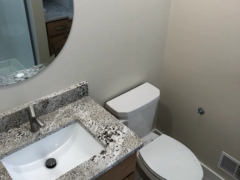 647 Isabella St #2 — Photo 8