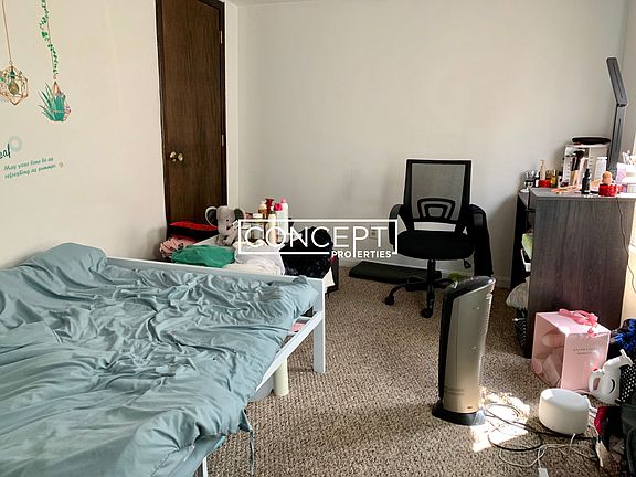 4th image of 10 Shepard St