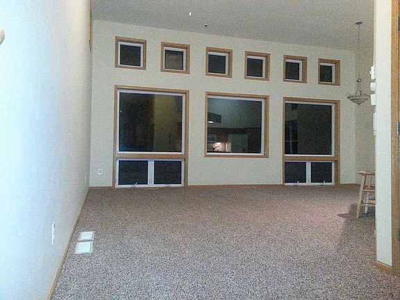 2nd image of 11114 Cottonwood St NW