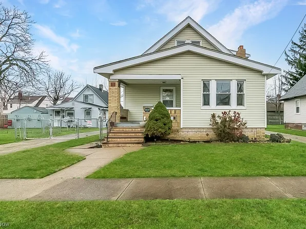 18623 Chickasaw Ave, Cleveland, OH 44119