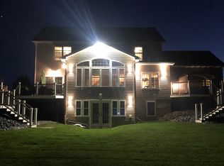 9514 Pendergast Rd, Phoenix, NY 13135