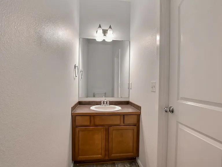 586 Beaver Blvd #A — Photo 22