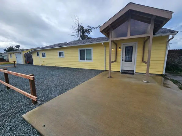 633 Calaveras St, Crescent City, CA 95531