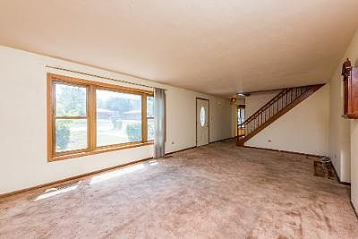 4th image of 3008 W Golfmoor St