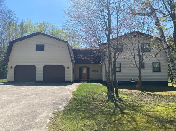 11833 Maple Dr, Millersburg, MI 49759