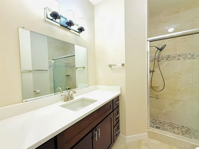 5222 Hanneck Valley Ln — Photo 33
