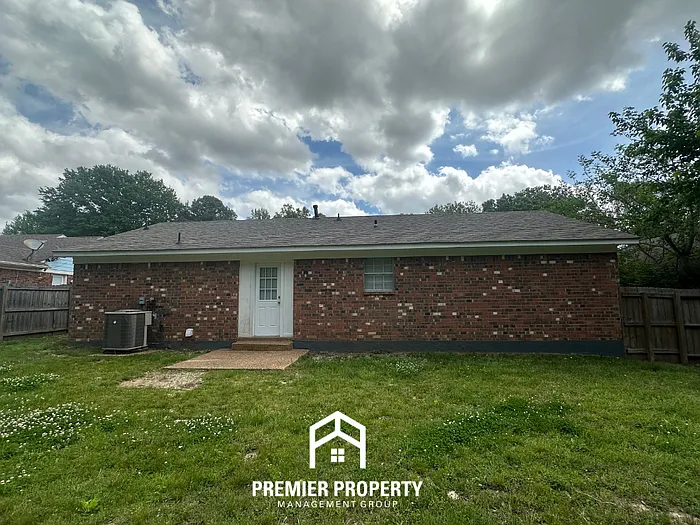 2105 Woodfield Park Rd — Photo 18