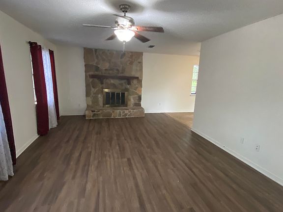 3rd image of 1325 Westheaven Ct
