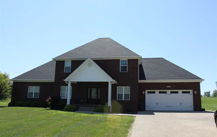 802 Clifford Dr photo 1