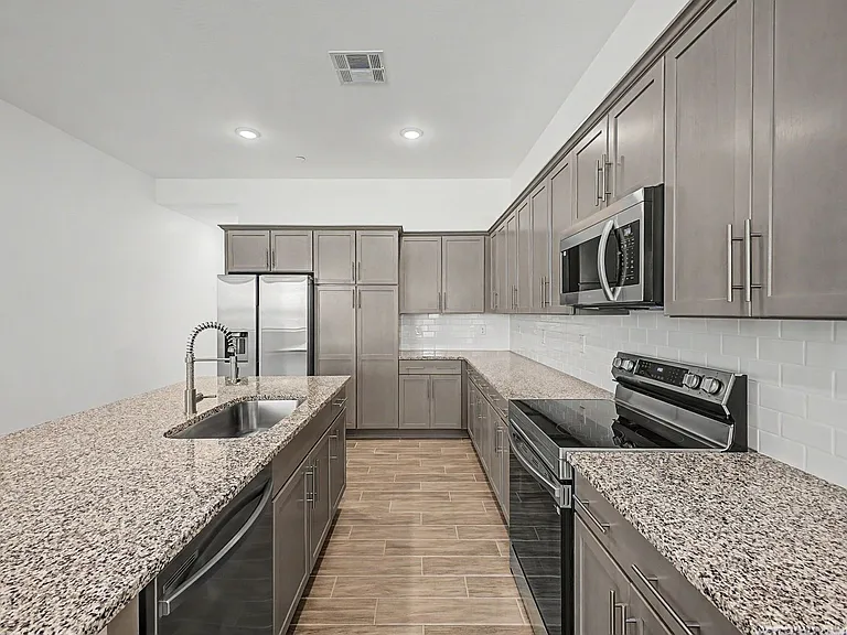 8232 E University Dr #102 — Photo 11
