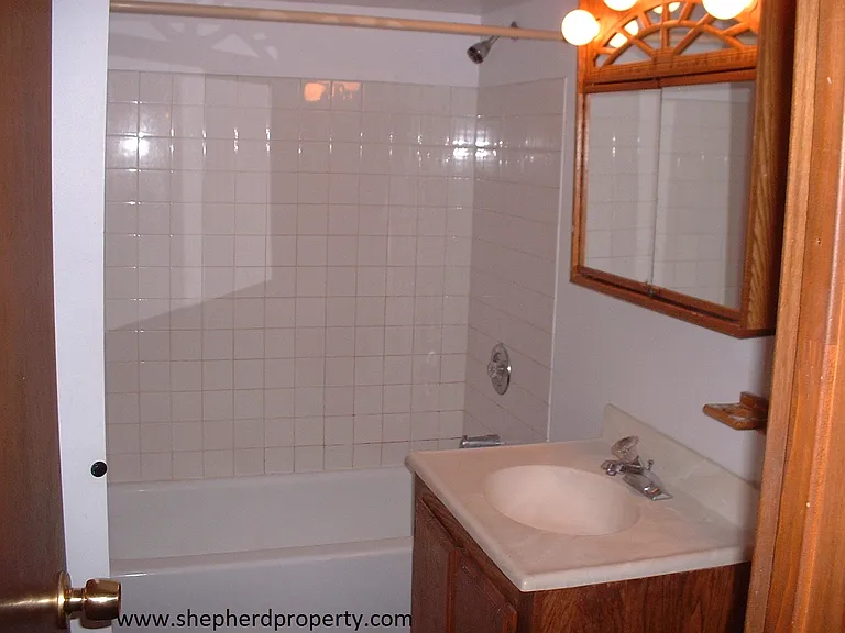 Dayton Court Apartments — Photo 5
