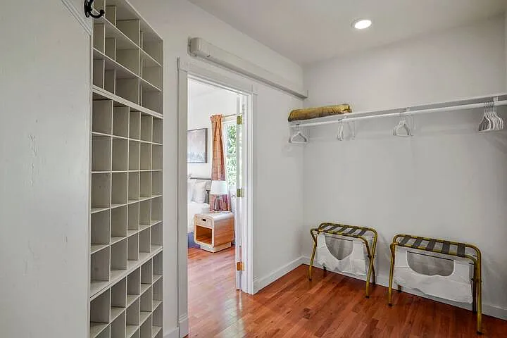 4551 Narragansett Ave #1 — Photo 38