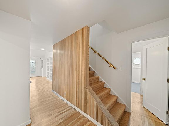 3rd image of 807 Nordyke Rd