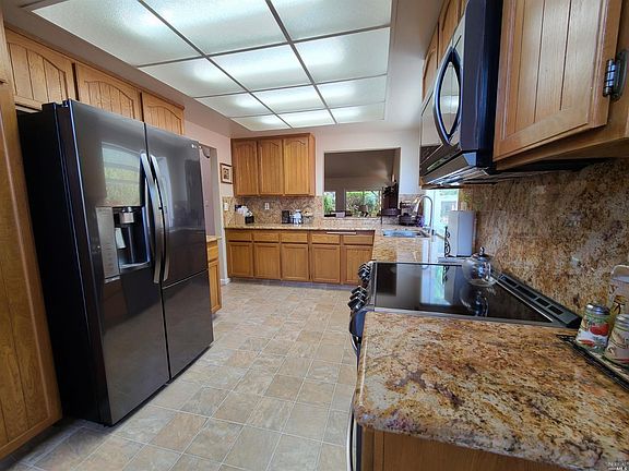 3rd image of 430 Moonraker Dr