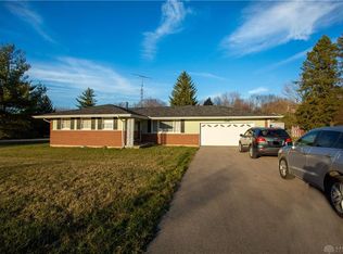 3256 Ravenwood Rd, Fairborn, OH 45324