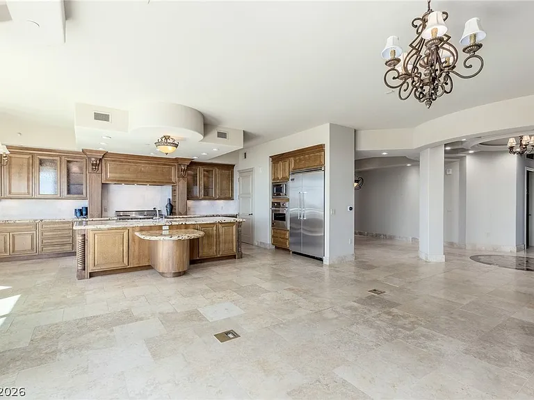 9103 Alta Dr #703 — Photo 4