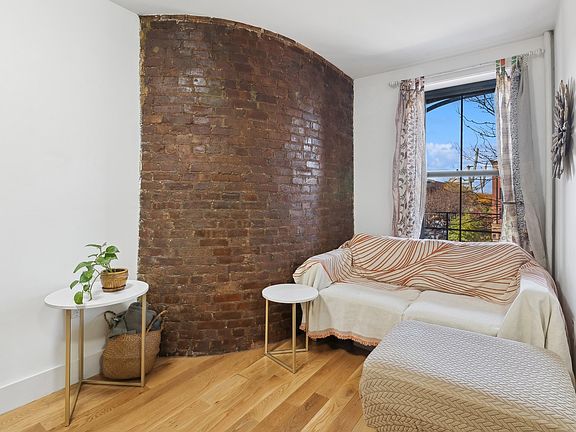 3rd image of 431 Hicks St APT 3J