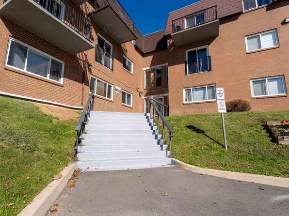 7 Jamieson St #325, Halifax, NS B3A 4L2