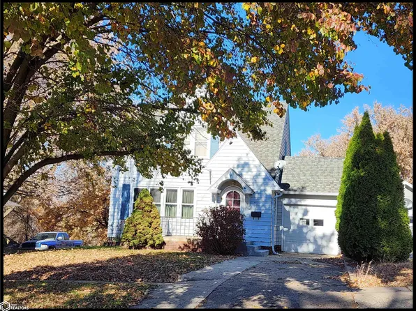 908 E 9th St, Atlantic, IA 50022