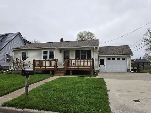 3rd image of 165 E 8th St