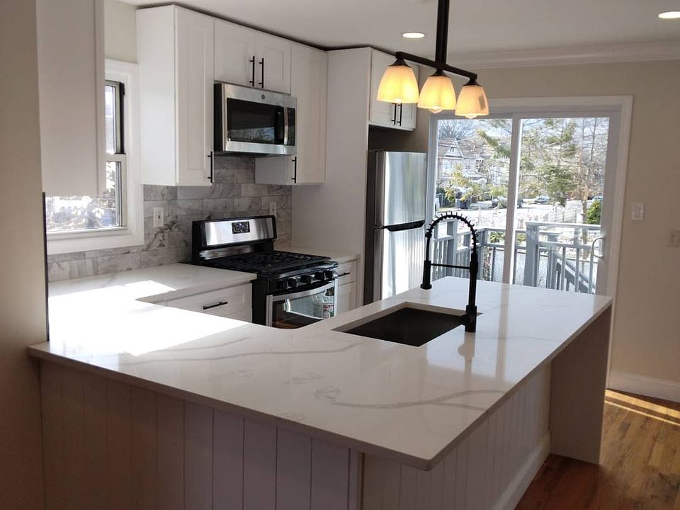 1st image of 3138 Ampere Ave Floor 1