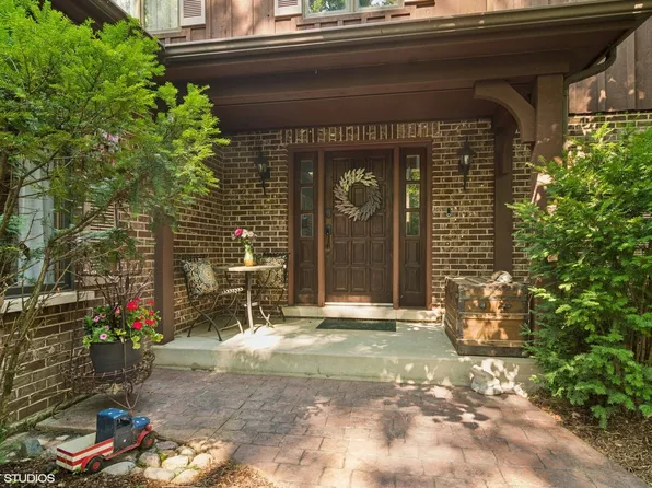 21370 N Andover Rd, Kildeer, IL 60047