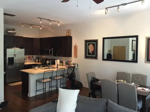 1742 W Division St, Chicago, IL 60622