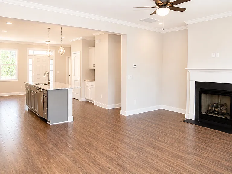 904 Laurel Gate Dr — Photo 4