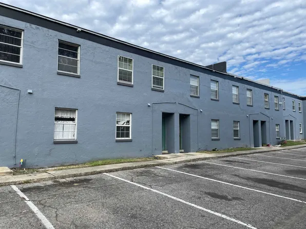 2325 W Pensacola St APT 145, Tallahassee, FL 32304