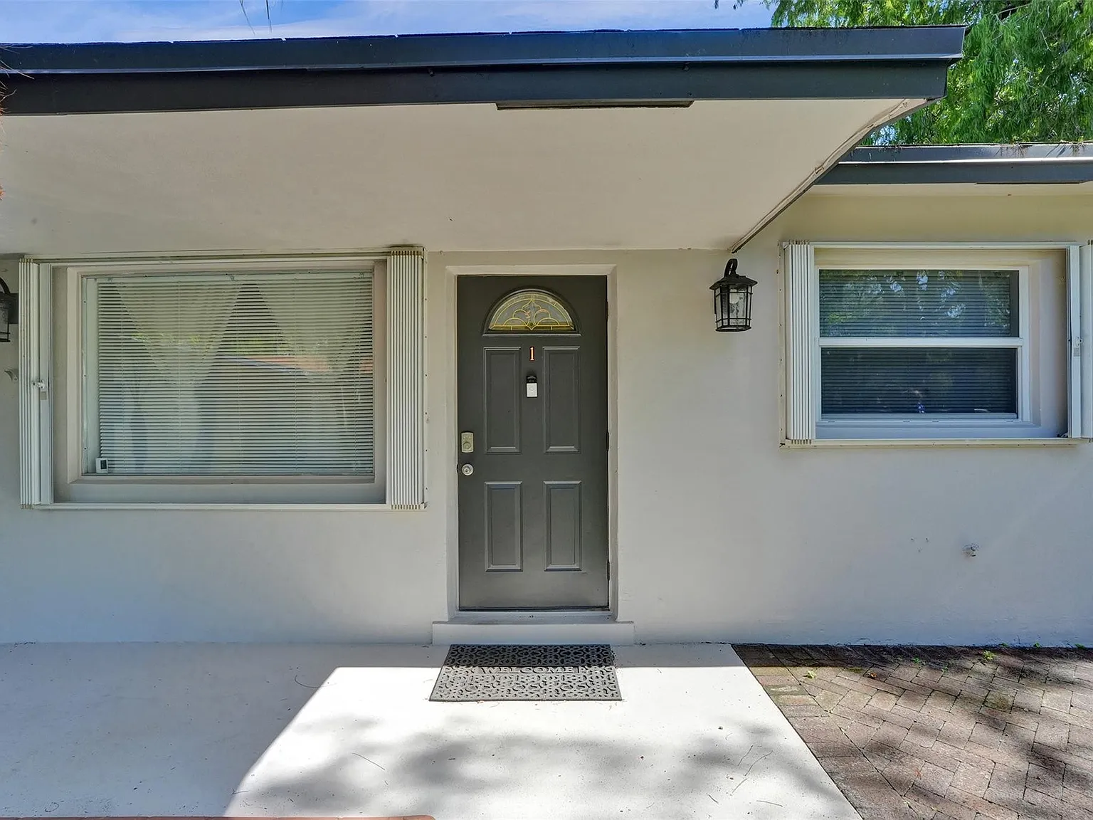 1 bed, 1.0 bath, 700 sqft, $1,700 — Photo 3