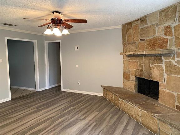 4th image of 8108 Irish Dr