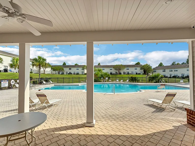 735 Majestic Dr — Photo 29