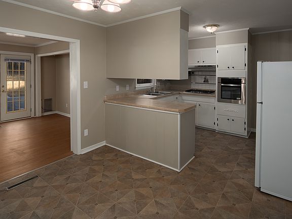 diningRoom1-02_10252022