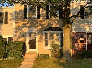 1102 Liberty Belle Ct, Rochester, MI 48307