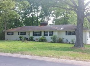 6131 Woodbridge Rd, Charlotte, NC 28227