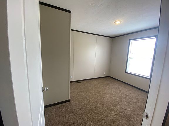 5th image of 37851 Culver Dr #195