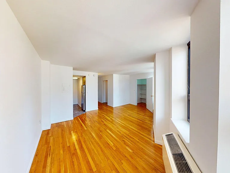 121 Reade St #E — Photo 4