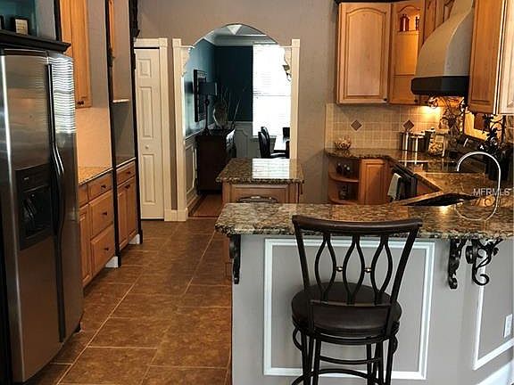 5th image of 381 Deer Pointe Cir