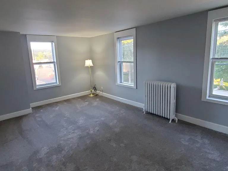 400 W Market St — Photo 8