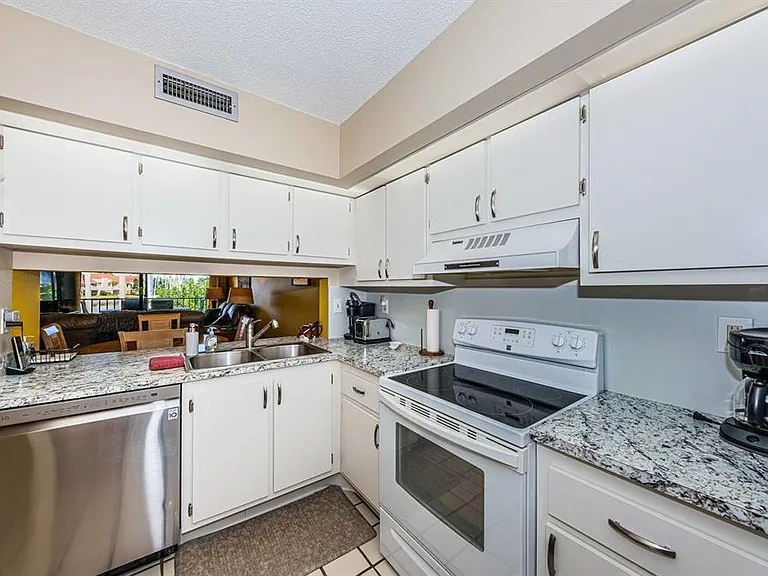 6273 Bahia Del Mar Blvd #216 — Photo 8