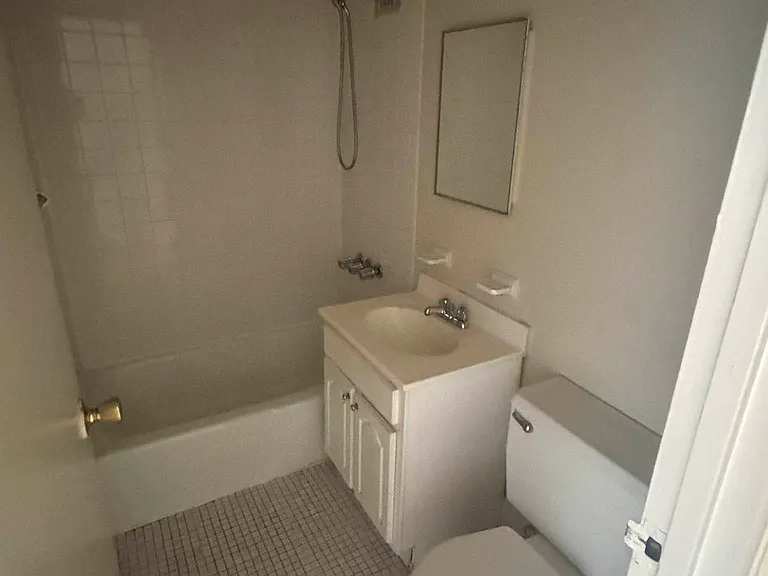 329 E 63rd St #3F — Photo 8