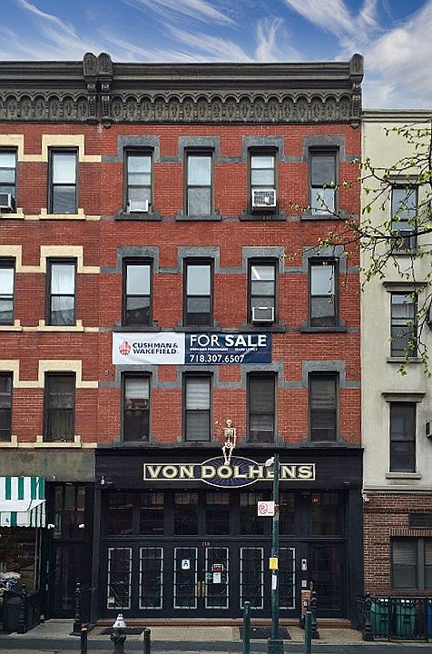 2nd image of 118 Bedford Avenue